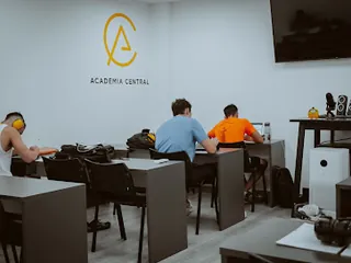 Ficha de Academia Central Station