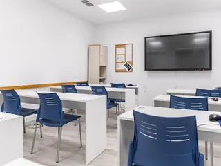 Ficha de Adams Ourense | Academia de Oposiciones, Cursos y Libros