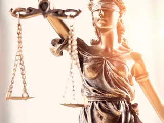 Ficha de Preparadora de Oposiciones a Judicatura en Barcelona